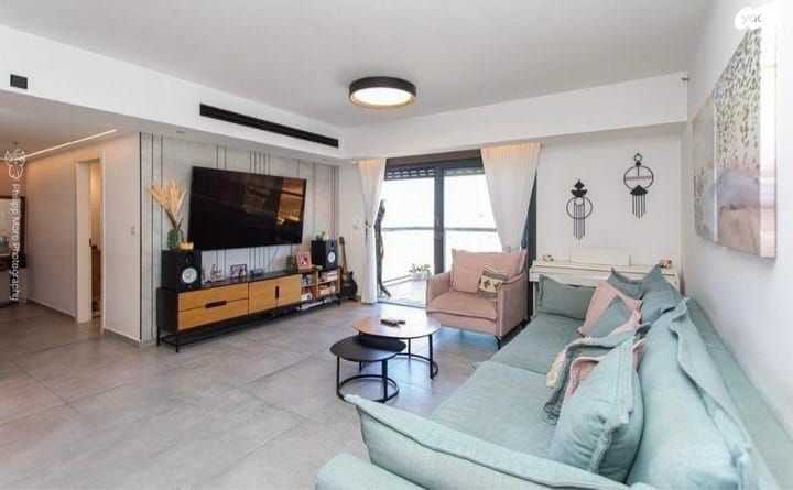 גג/ פנטהאוז, קרית ביאליק