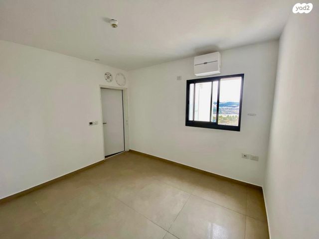 דירה, הברוש, גבעת זאב