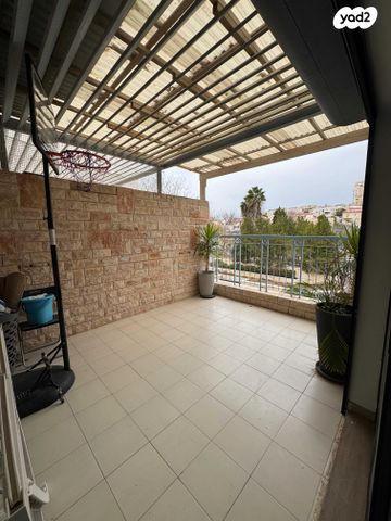 דירה, עמק איילון, הנחלים, מודיעין מכבים רעות