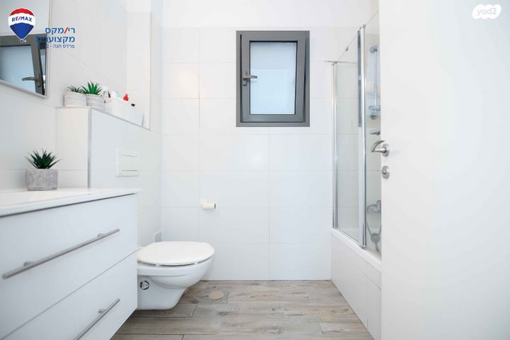 דירה, החורש, חריש