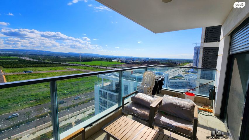 דירה, יצחק שמיר, נהריה