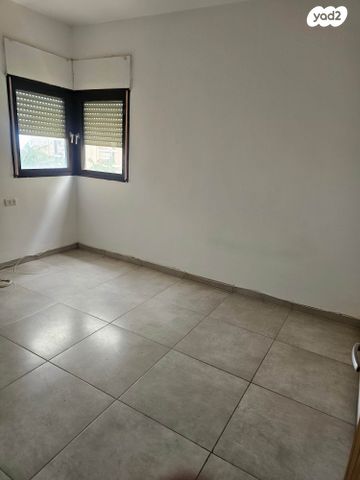 דירה, חיים הזז, סביוני הכרמל, חיפה