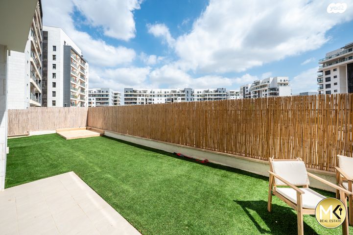 דירת גן, שעורה, פרדס חנה כרכור