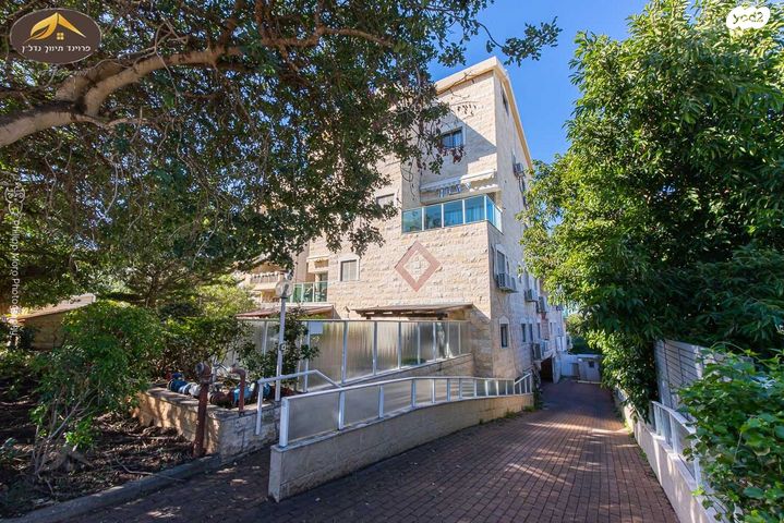 דירה, הרקפות, כרמל מערבי, חיפה