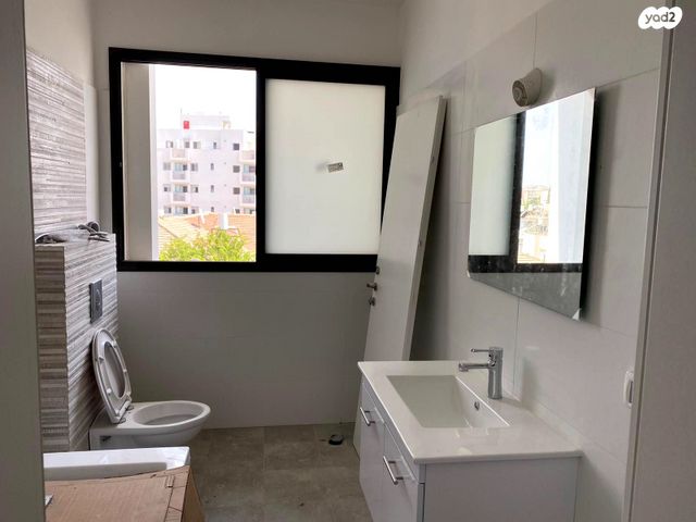 דירה, קריניצי, שכונת יהלום, מרכז העיר ב, רמת גן