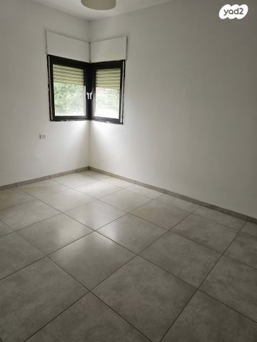 דירה, חיים הזז, סביוני הכרמל, חיפה