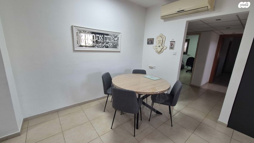 דופלקס, צאלה, גדרה הצעירה, גדרה