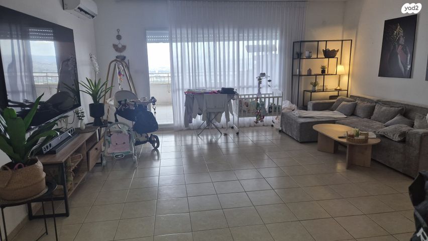 דירה, יעקב חזן, מורדות נווה שאנן, חיפה