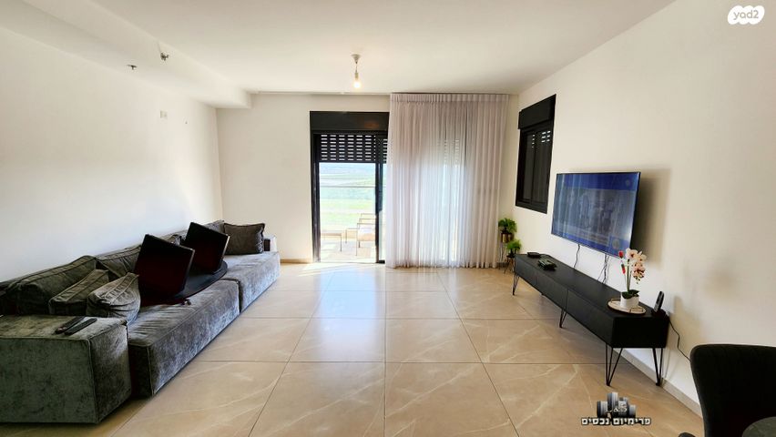 דירה, יצחק שמיר, נהריה