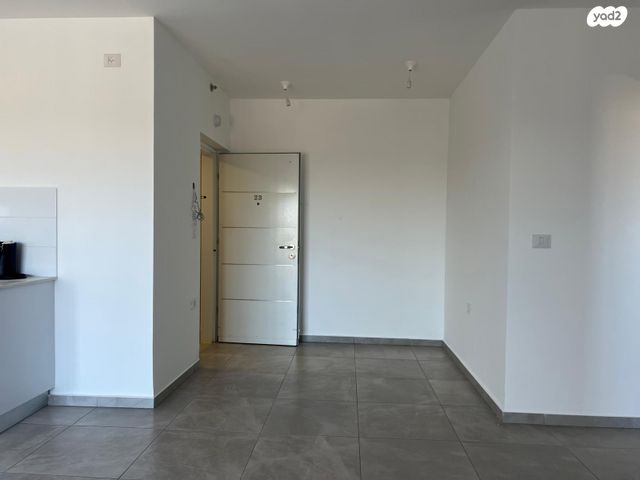 דירה, שמעון פרס, מורשת, מודיעין מכבים רעות