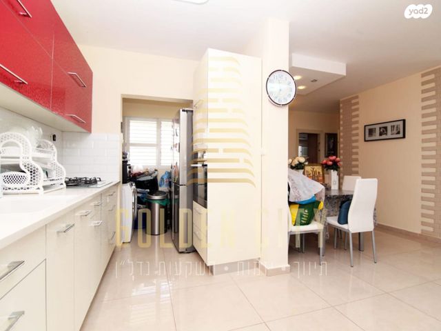 דירה, הרב זוארץ פריג'ה 14, נאות גנים, נתניה