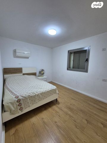 דירה, הדרור, נאות בן גוריון, יבנה