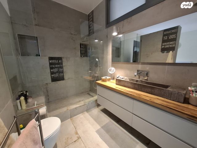 בית פרטי/ קוטג', יציאת אירופה 1, רעננה