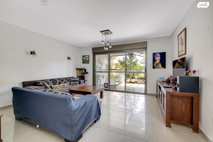 דירה, האימהות 11, סביוני נצר סירני, נס ציונה