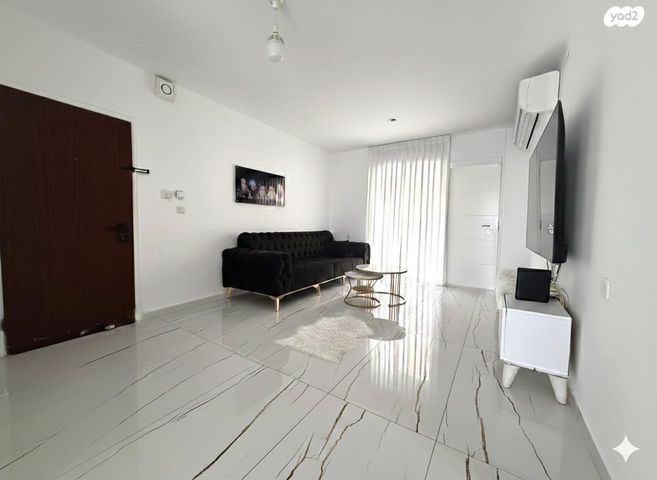 דירת גן, הסיירת הירושלמית, פסגת זאב, ירושלים