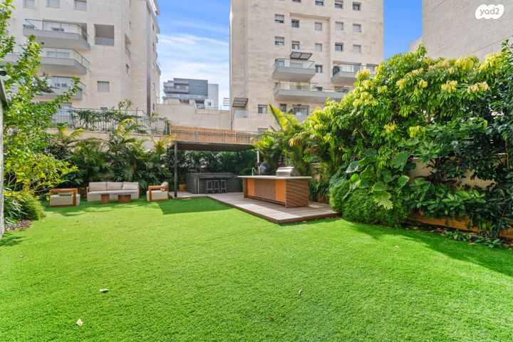 דירת גן, מורשת, מודיעין מכבים רעות