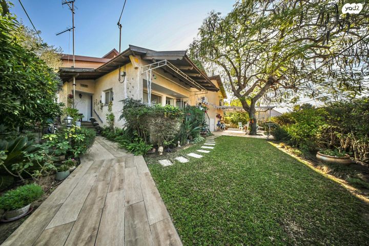 דו משפחתי, גורדון 9, מרכז מזרחי, נס ציונה