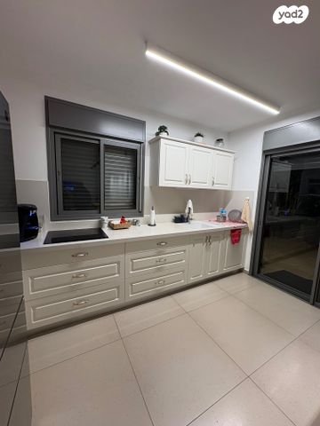 גג/ פנטהאוז, נחל ירקון 44, כרמי גת, קרית גת