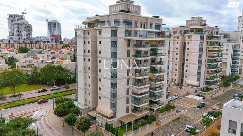 דירה, שלום עליכם, אגמים, נתניה