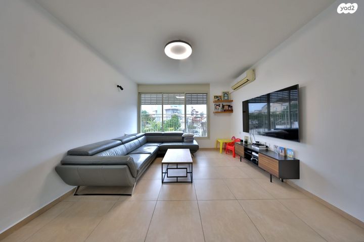 דירה, הגדוד העברי, קרית חיים מזרחית, חיפה