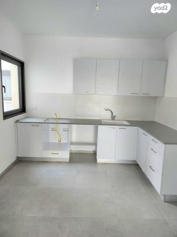 דירה, חיים ויצמן, מורשת, מודיעין מכבים רעות