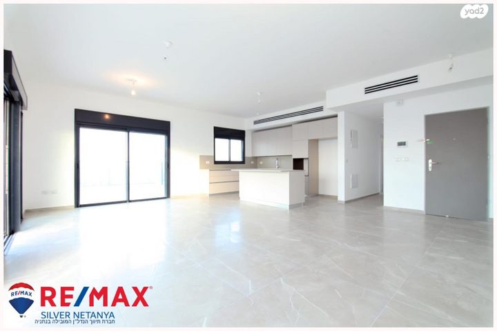 פתח תקווה 45