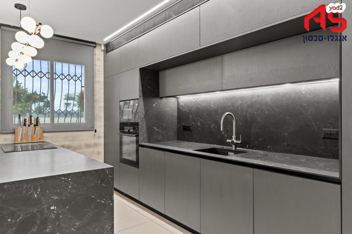 דירת גן, מורשת, מודיעין מכבים רעות