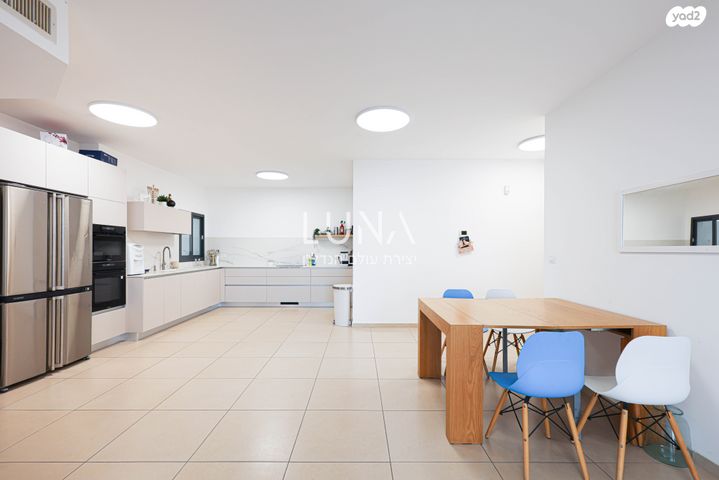 דירה, שלום עליכם, אגמים, נתניה