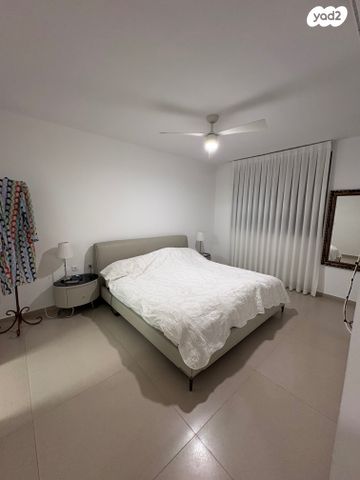 גג/ פנטהאוז, נחל ירקון 44, כרמי גת, קרית גת