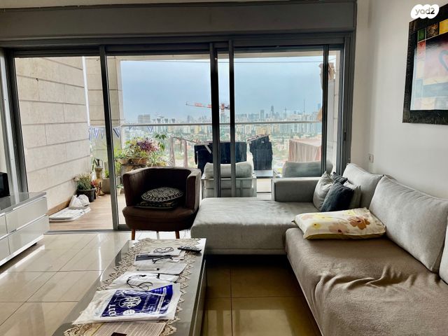 דירה, יצחק רבין, קרית אונו