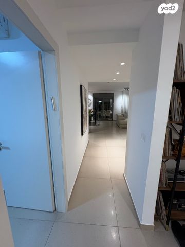 גג/ פנטהאוז, נחל ירקון 44, כרמי גת, קרית גת