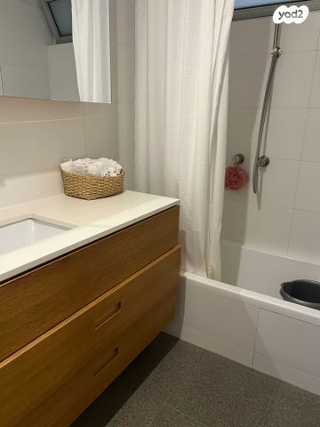 דירה, זלוציסטי, תל אביב יפו