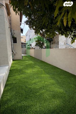 דירת גן, משה דיין, אזור הבילויים, רמת גן