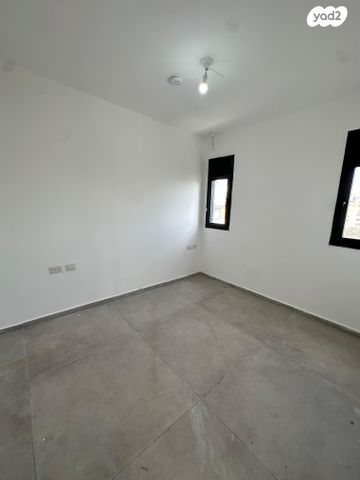 גג/ פנטהאוז, סומקן 10, יפו ד', גבעת התמרים, תל אביב יפו