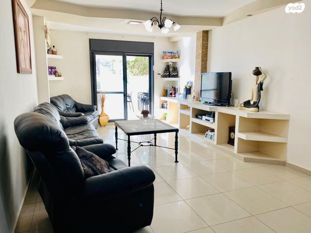 דירת גן, כרמיאל