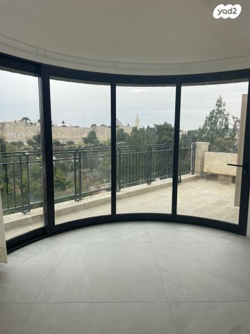 גג/ פנטהאוז, ממילא, ירושלים