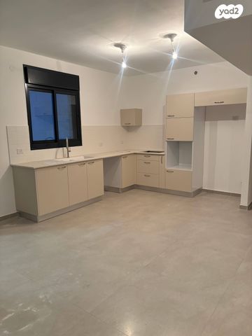 דירה, יצחק שמיר, רמת הדר, גבעת שמואל