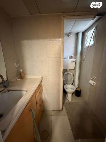 דירה, נחלת בנימין, פלורנטין, תל אביב יפו