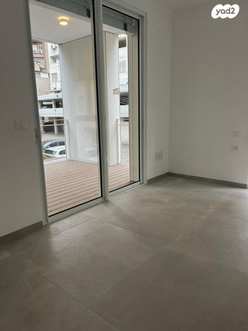 דירה, הניצנים, מרכז, הרצליה