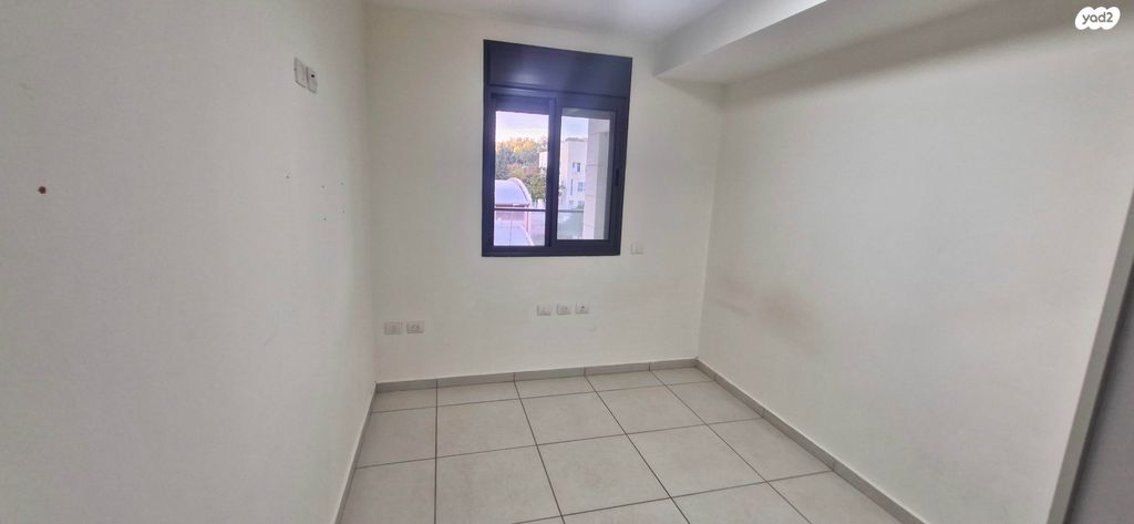 דירה, עזר וייצמן, מתחם 1200, הוד השרון