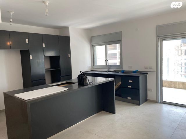 פרופ' יובל נאמן 