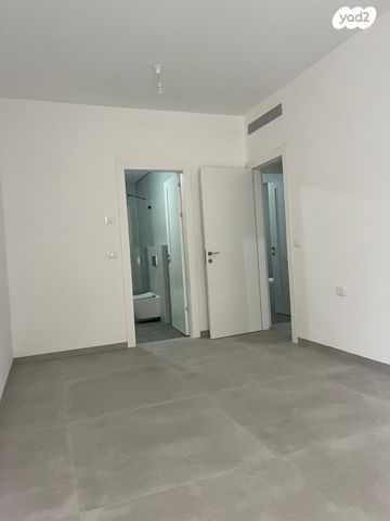 דירה, הניצנים, מרכז, הרצליה