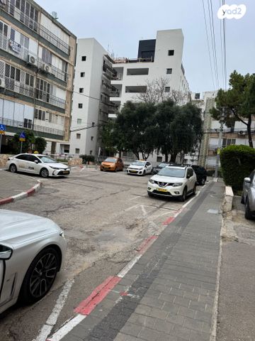 דירה, מנדלי מוכר ספרים, לב העיר, בת ים