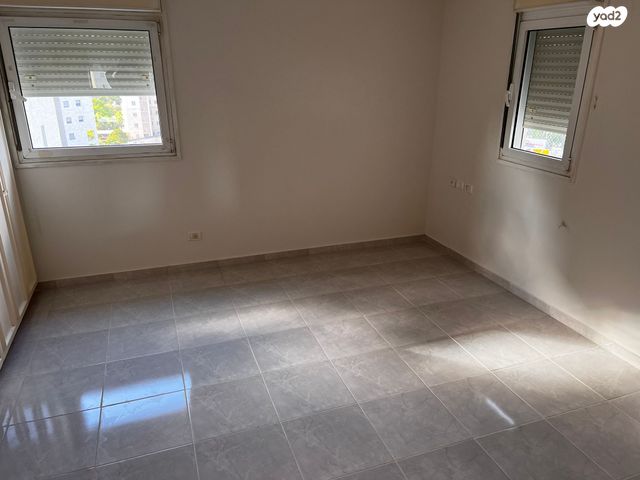 גג/ פנטהאוז, מנחם בגין 34, קרית רבין, חולון