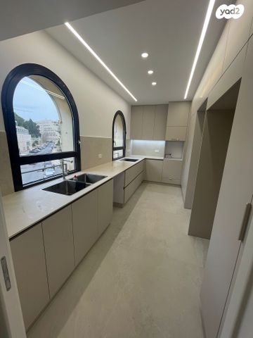 גג/ פנטהאוז, ממילא, ירושלים