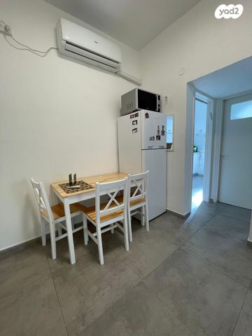 דירה, שדרת התמרים, שכונת בן גוריון, מרכז העיר ג', רמת גן