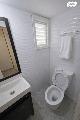 דירה, הרצל 24, הגבול רוטשילד, בת ים