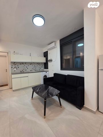 יחידת דיור, מרכז העיר, קרית אתא