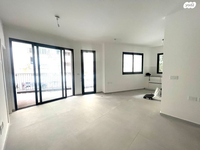 סמטה אלמונית 7