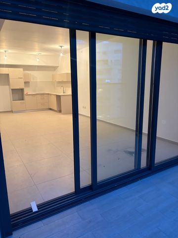 דירה, יצחק שמיר, רמת הדר, גבעת שמואל